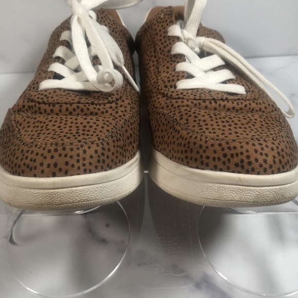 Old Navy Soft-Brushed Faux-Suede Sneakers Cheetah Print Size 8 - Picture 3 of 12